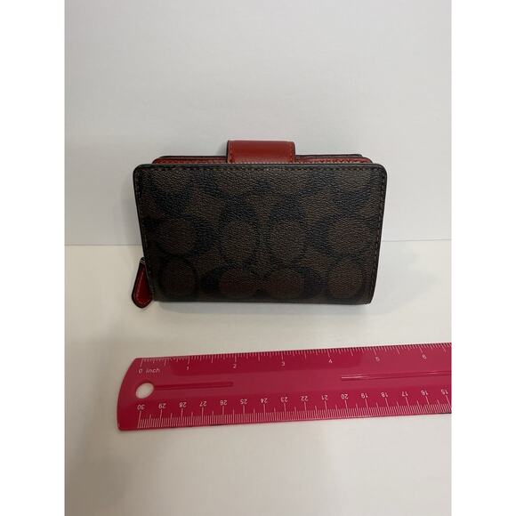 Coach C0082 Small Trifold Wallet — Signature Brown Canvas with Red Leather Trim - Picture 2 of 7